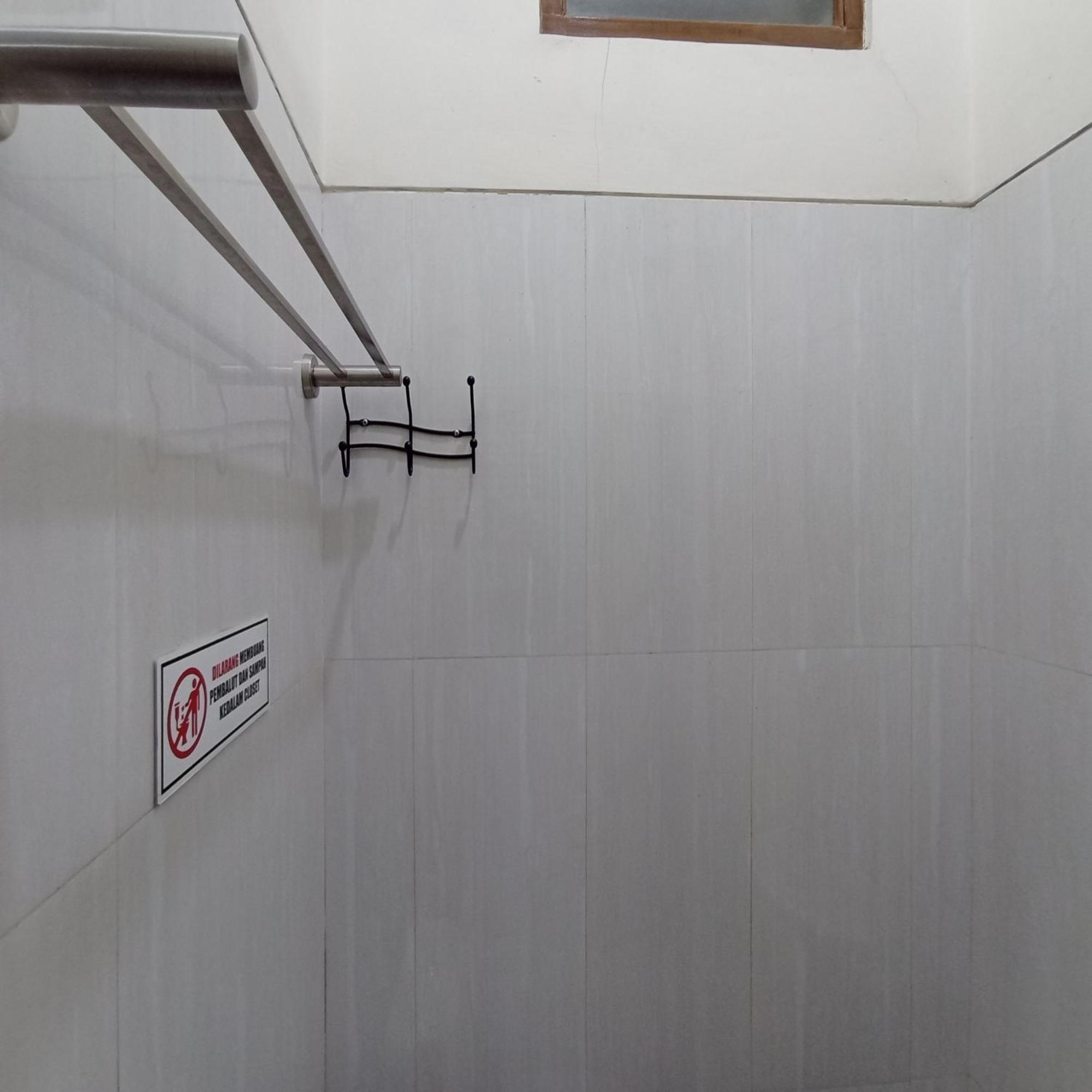 Reddoorz At Syariah House Purwokerto Ξενοδοχείο Εξωτερικό φωτογραφία