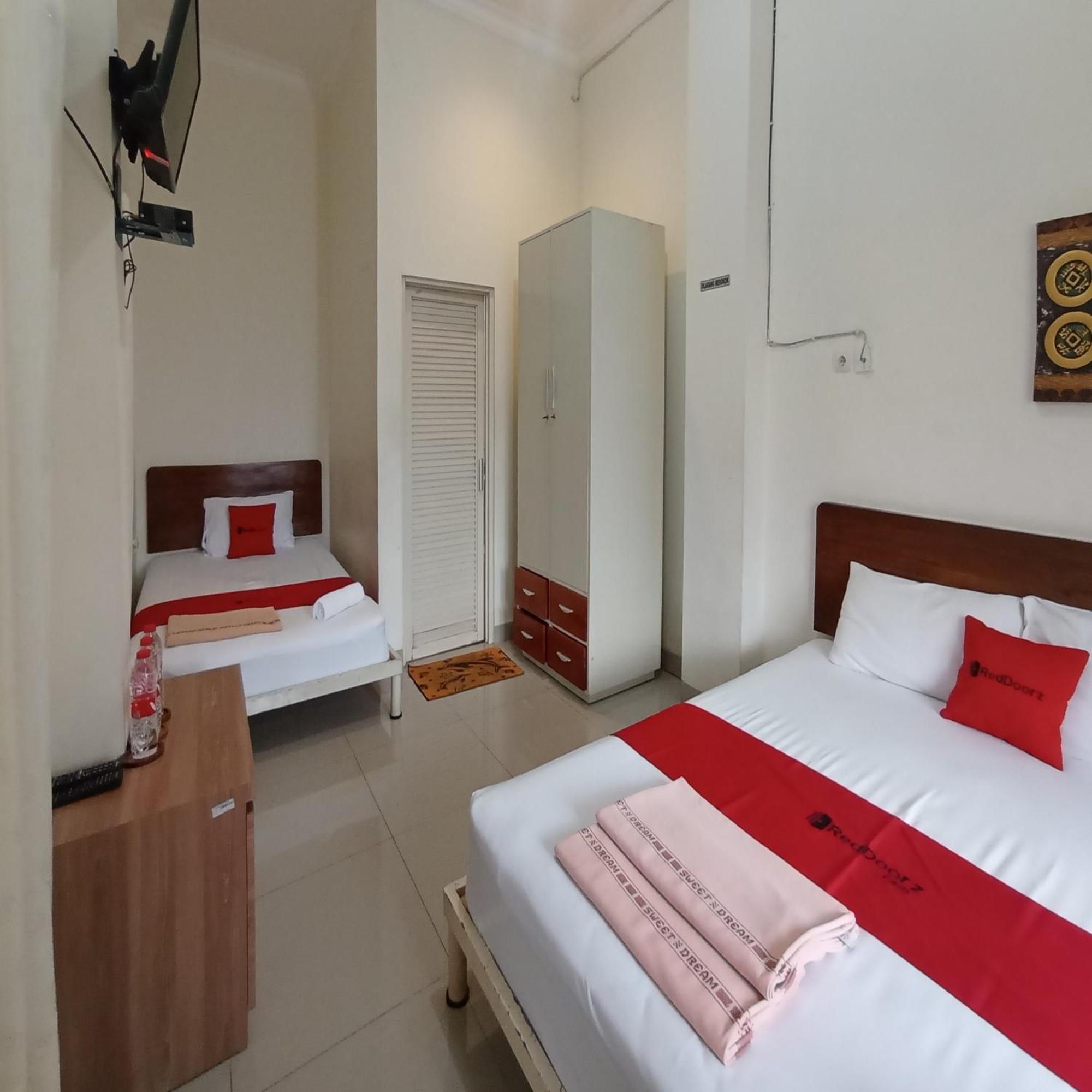 Reddoorz At Syariah House Purwokerto Ξενοδοχείο Εξωτερικό φωτογραφία