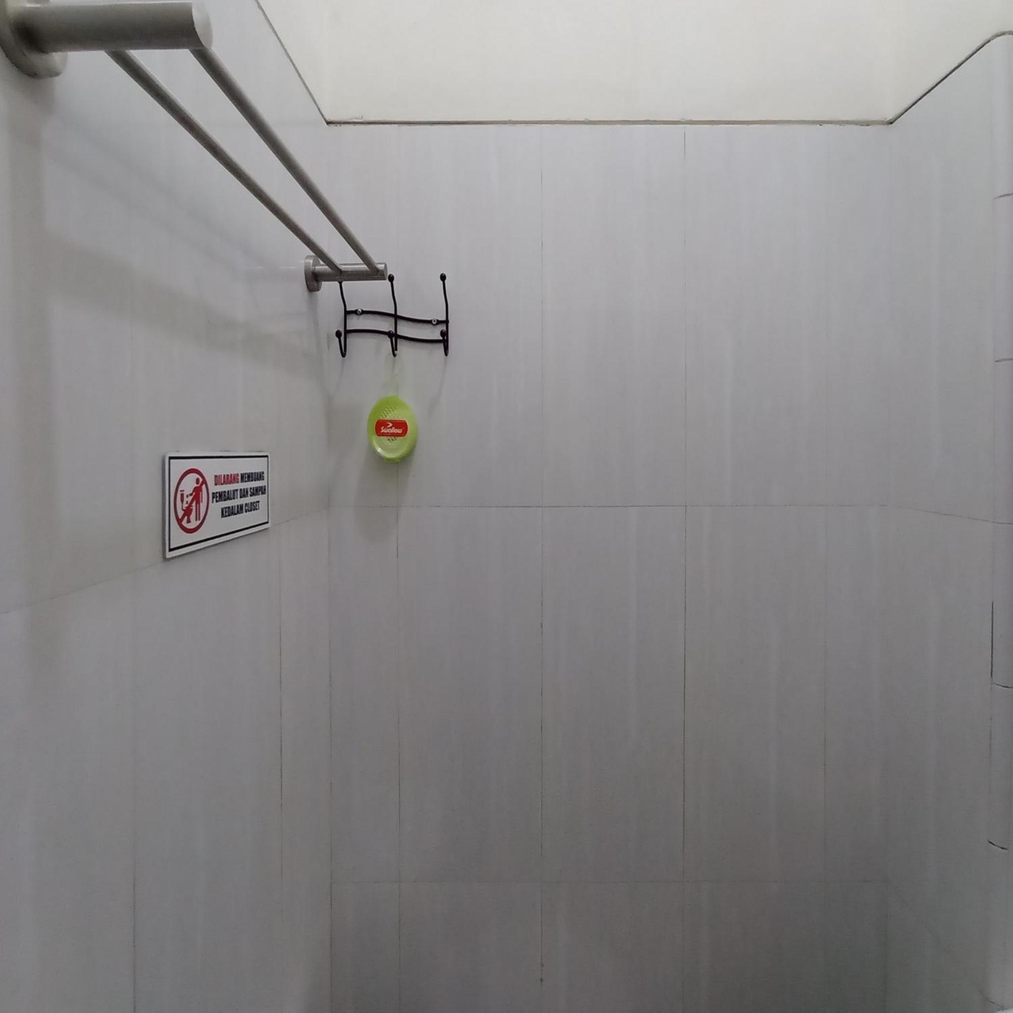 Reddoorz At Syariah House Purwokerto Ξενοδοχείο Εξωτερικό φωτογραφία